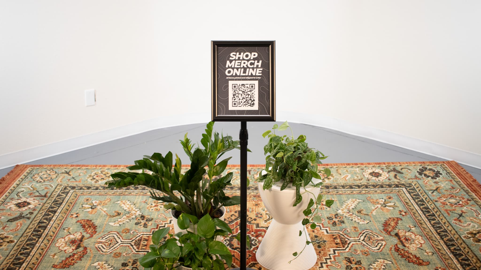 QR code holder - stands on the ground